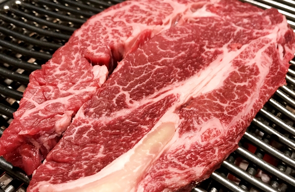 검역본부는 설 명절을 앞두고 수요 증가가 예상되는 수입 쇠고기와 돼지고기에 대해 1월 22일부터 2월 8일까지 이력관리제도 준수 여부를 특별단속한다.&nbsp;사진=식품저널DB