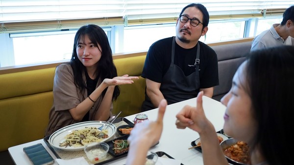 삼성웰스토리 셰프 에디션 ep.1 파스타 편에 참여한 김도윤 셰프. 사진=삼성웰스토리<br>