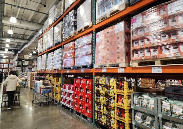 한국농촌경제연구원은 ‘2026년 10대 농정 이슈’를 통해&nbsp;올해 글로벌 거시경제 변동과 정부의 식량안보 강화 정책이 맞물리며 식품업계의 원료 수급 지형과 경영 환경이 근본적인 변곡점을 맞이할 것으로 전망했다. 사진=식품저널DB<br>