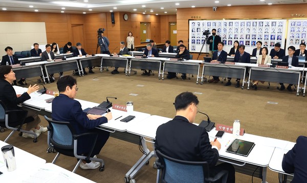 27일 열린 중동전쟁 대응 점검 확대간부회의. 사진=농식품부