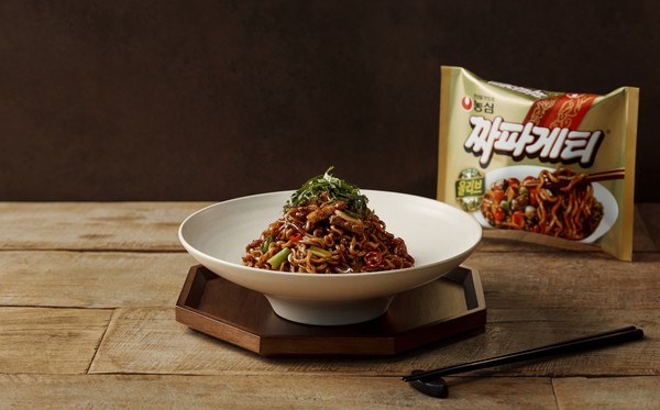 농심과 후덕죽 셰프가 함께 개발한 '라초 짜파게티'.사진=농심<br>